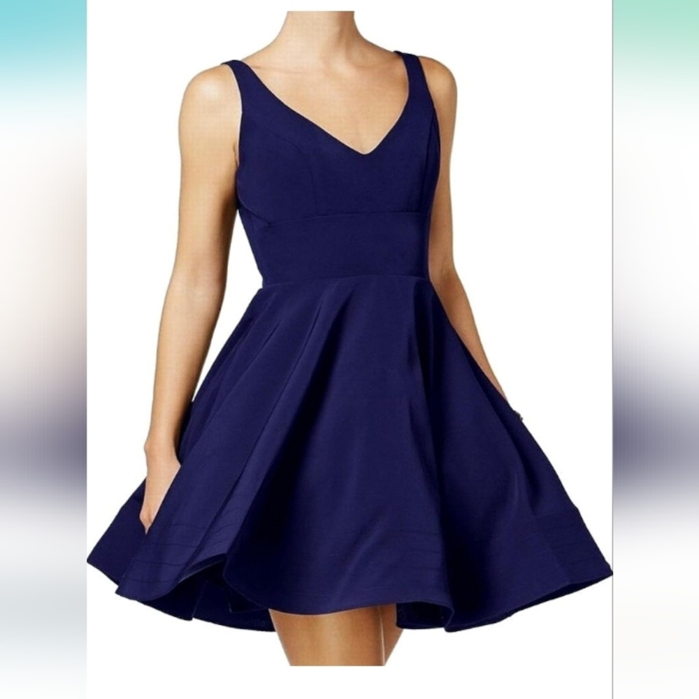 Xscape X Women's V-Neck Fit & Flare Party Dress Size 6